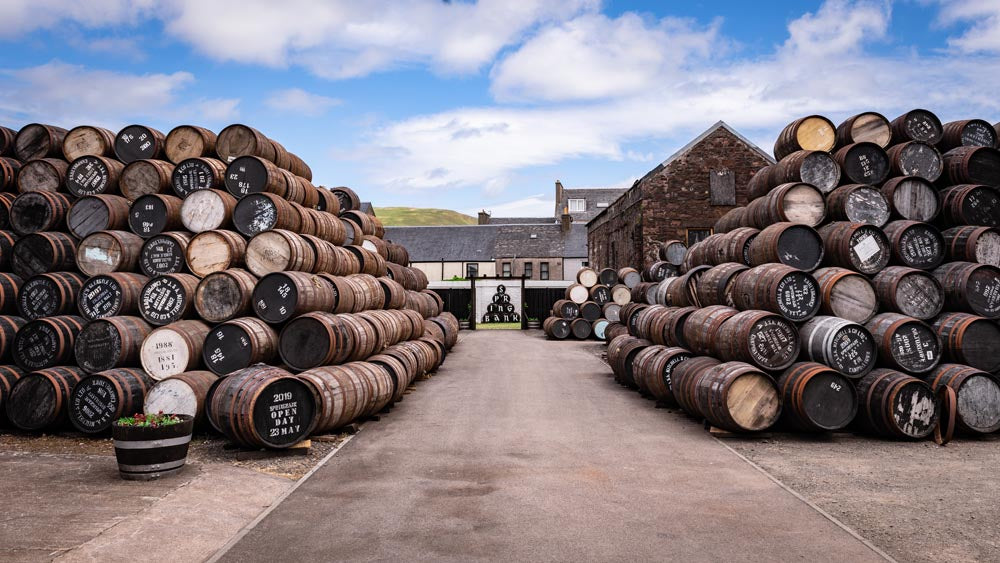 Unveiling the Distinctive Spirit of Springbank Whisky and Distillery