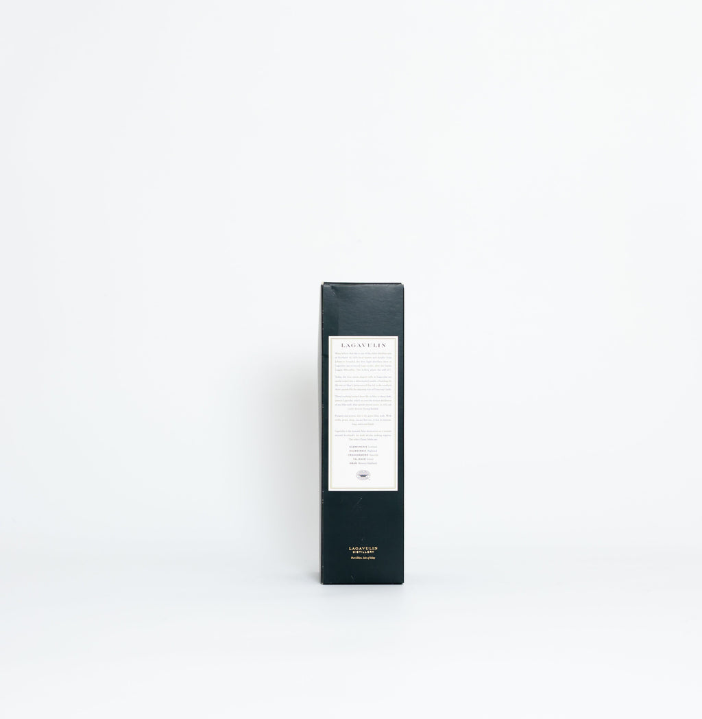 Lagavulin 16 Year Old – Islay Single Malt Scotch Whisky, 43% ABV, 70cl