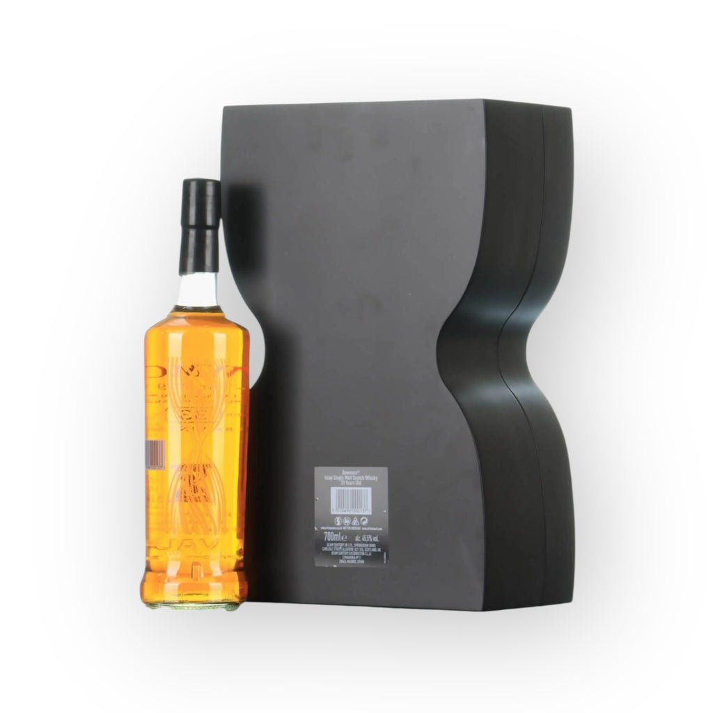 Bowmore 33 Years Old
Timeless Series