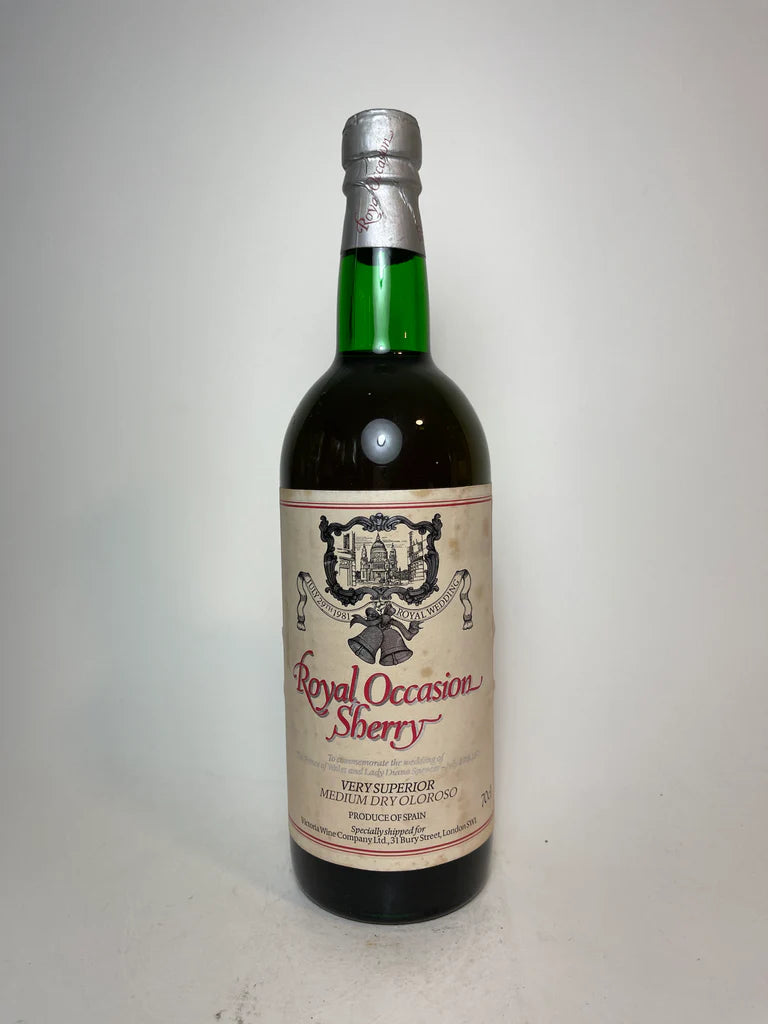 Royal Occasional Sherry Very Superior Medium Dry Oloroso - Bottled 1981