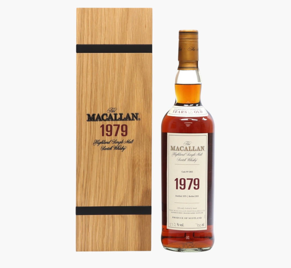 Macallan 40 Year Old 1979 (Fine & Rare) – Sherry Puncheon #2803 (Bottled 2019)